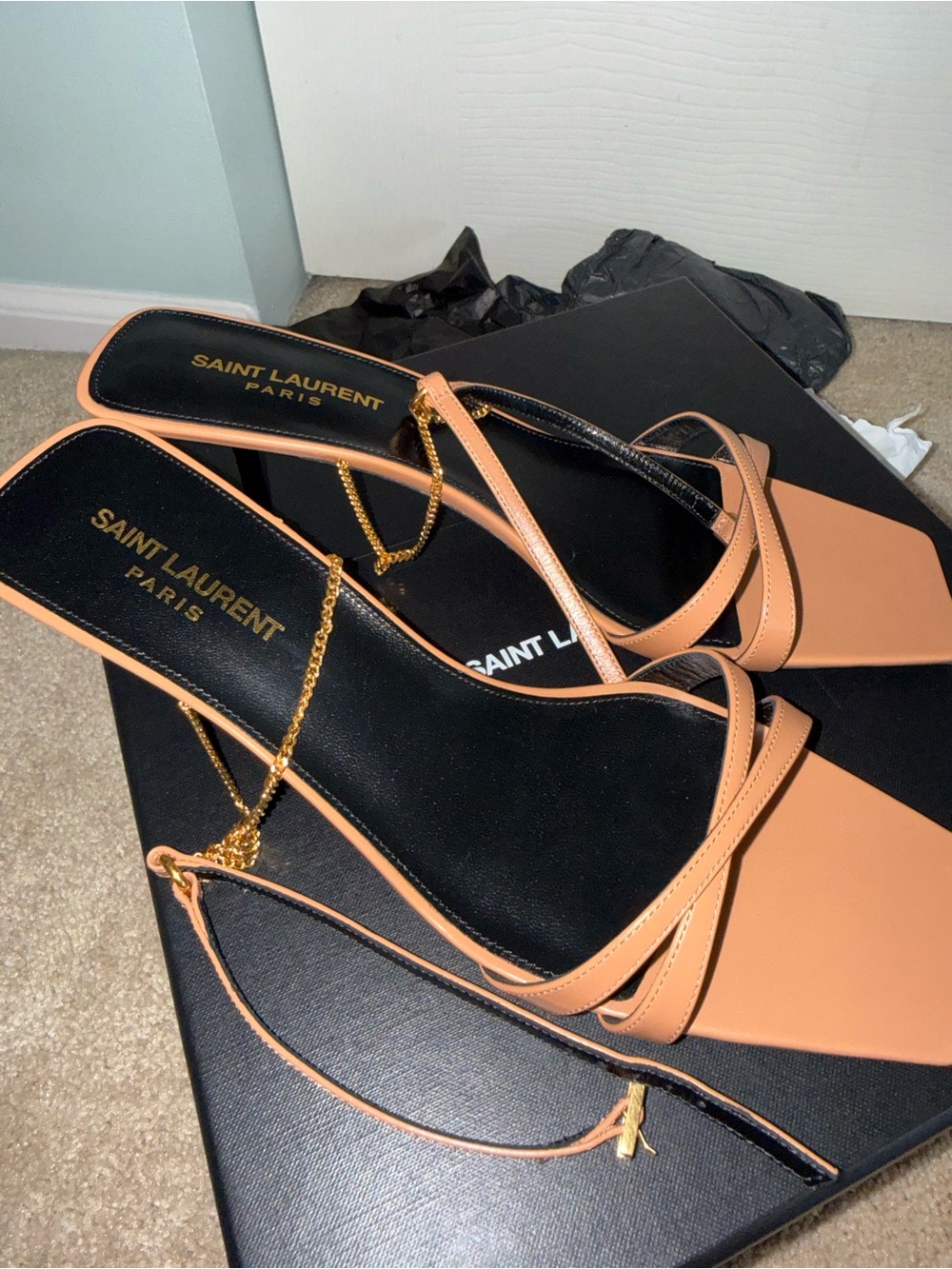 Saint Laurent Baliqua Tan Leather Chain-Ankle Strappy Heels - Picture 4 of 5